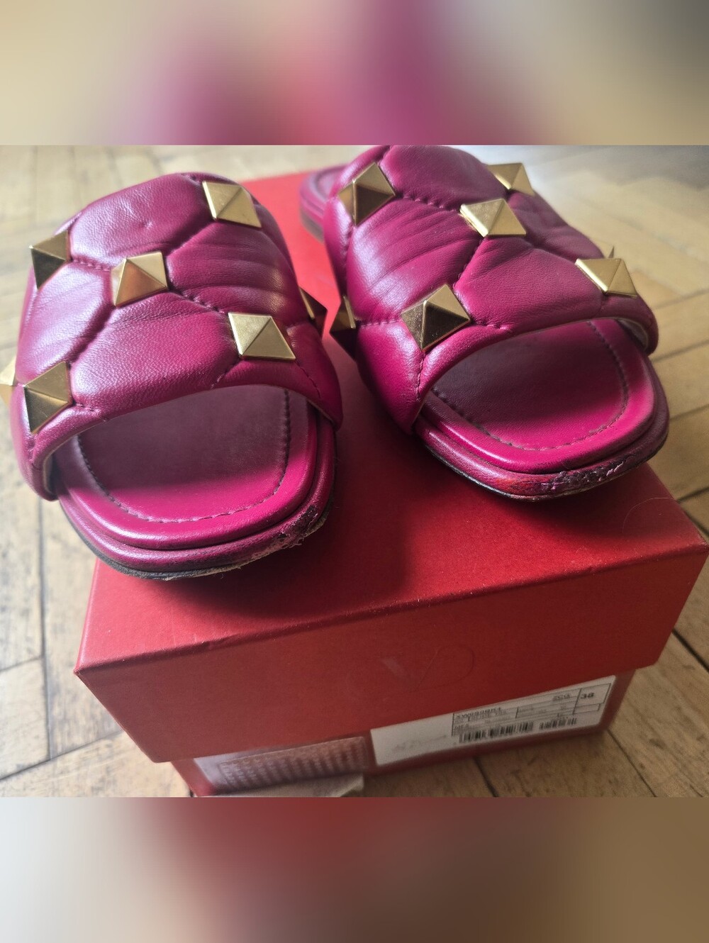 Valentino Pink Quilted Roman Stud Slide Sandals with Gold Pyramid Studs 38 - Picture 4 of 9